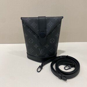 LV Monogram Black Canvas Crossbody Bag – 12.5×17×8cm